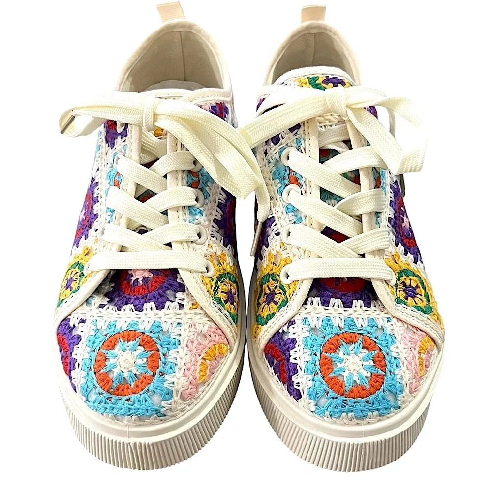 MATA WOMENS MULTI-COLOR CROCHET PATTERNED PLATFORM SNEAKERS SIZE 8 LIKE NEW